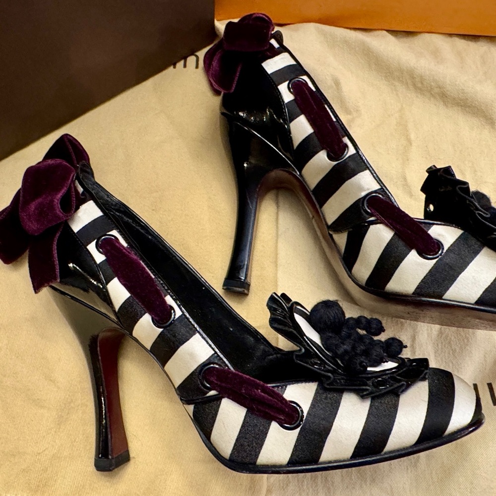 Louis Vuitton Black and White Striped Heels with Velvet Accents size 37.5